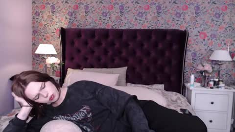 amelia online show from January 26, 2025, 9:19 am