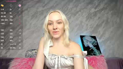 Snapshot of cherylmason chatting on September 11, 2025, 12:44 am Cheryl online show from September 11, 2025, 12:44 am