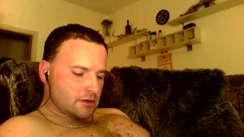 Snapshot of cheryloverboy chatting on February 8, 2026, 10:35 pm cheryloverboy online show from February 8, 2026, 10:35 pm