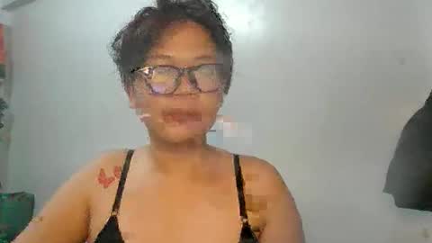 Snapshot of chesca_sweetie chatting on January 6, 2026, 4:49 am chesca online show from January 6, 2026, 4:49 am