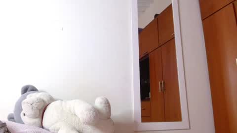 Snapshot of chiara_20 chatting on June 17, 2026, 4:19 pm Airam online show from June 17, 2026, 4:19 pm