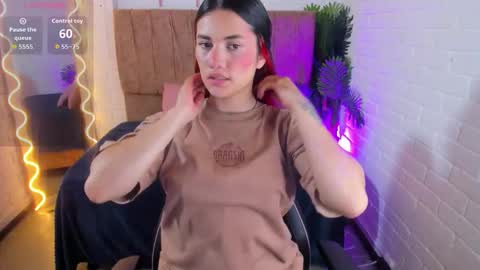 Chiara  online show from October 3, 2025, 7:33 pm