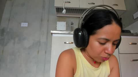 Chiara fustox online show from March 24, 2026, 10:15 pm