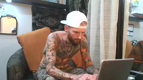 chiarov online show from April 12, 2026, 5:01 am