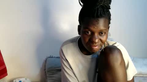 Snapshot of chichie_ chatting on June 1, 2026, 9:55 am chichie_ online show from June 1, 2026, 9:55 am
