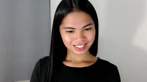 Snapshot of chictemptation_ chatting on February 22, 2026, 11:47 pm CRISTINE3. online show from February 22, 2026, 11:47 pm