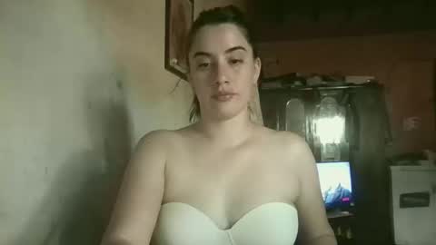 Snapshot of chikitita999 chatting on February 18, 2026, 4:25 pm chikitita999 online show from February 18, 2026, 4:25 pm