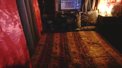 Snapshot of chilihotcumts chatting on January 31, 2026, 7:11 pm angel tscum online show from January 31, 2026, 7:11 pm