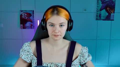 Bella online show from November 18, 2025, 9:03 am