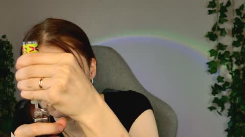 Bella online show from April 7, 2026, 9:10 am