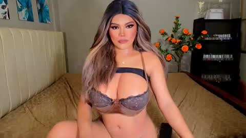 chinita_titi online show from July 24, 2026, 5:49 am