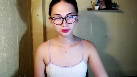 Snapshot of chinitaluxe chatting on July 26, 2026, 12:12 pm Chinita online show from July 26, 2026, 12:12 pm