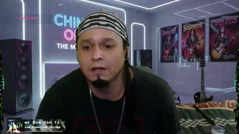 Snapshot of chinoroz chatting on October 9, 2025, 7:12 pm Enrique online show from October 9, 2025, 7:12 pm