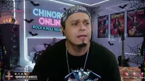 Snapshot of chinoroz chatting on October 27, 2025, 6:56 pm Enrique online show from October 27, 2025, 6:56 pm