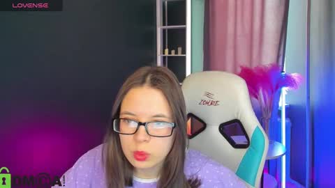 chio_mio online show from February 22, 2025, 9:56 am