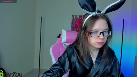 chio_mio online show from February 24, 2025, 9:43 am