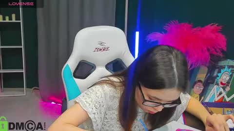 chio_mio online show from February 27, 2025, 12:56 pm