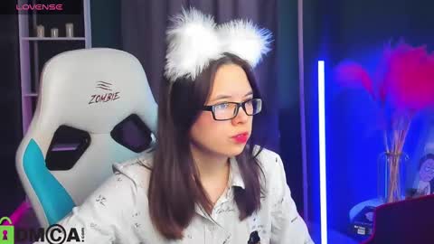 chio_mio online show from February 28, 2025, 10:09 am