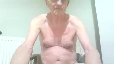 chipper341596 online show from December 23, 2024, 11:49 pm