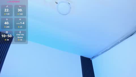 Chiqui online show from November 3, 2025, 7:15 pm