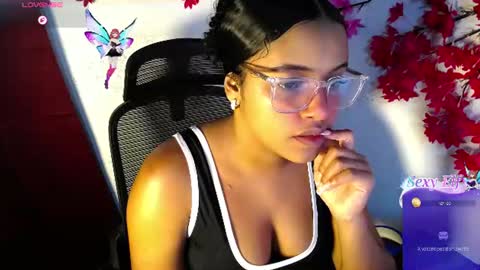 Snapshot of chleo_rosse chatting on June 16, 2026, 1:30 am chleo_rosse online show from June 16, 2026, 1:30 am