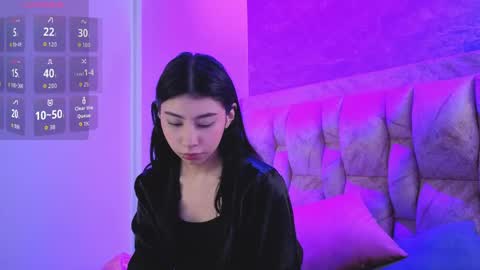 Snapshot of chloe_bluee_ chatting on May 18, 2026, 1:06 pm chloe_bluee_ online show from May 18, 2026, 1:06 pm