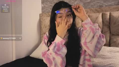 Snapshot of chloe_bluee_ chatting on May 30, 2026, 11:40 am chloe_bluee_ online show from May 30, 2026, 11:40 am