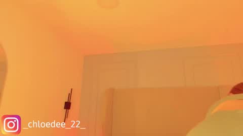 Chloe online show from February 22, 2026, 12:15 pm