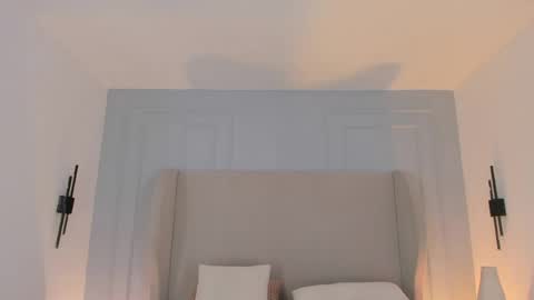 Chloe online show from March 30, 2026, 11:44 am