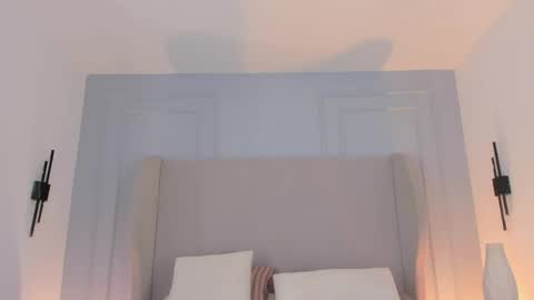 Chloe online show from March 31, 2026, 12:16 pm