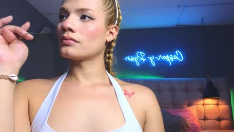 Snapshot of chloe_goddes chatting on January 4, 2025, 12:37 am CHLOE online show from January 4, 2025, 12:37 am