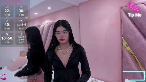 Chloe online show from April 14, 2026, 11:27 am