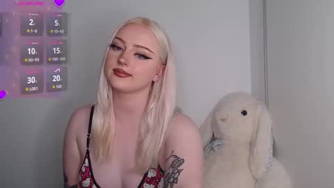 Chloe Levine online show from September 20, 2025, 10:00 pm