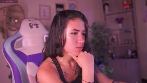 Snapshot of chloe_moons_ chatting on March 2, 2026, 8:59 pm CLOE online show from March 2, 2026, 8:59 pm