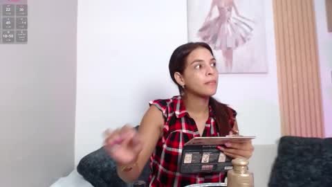 Snapshot of chloe_peach_ chatting on February 4, 2026, 12:11 pm chloe_peach_ online show from February 4, 2026, 12:11 pm