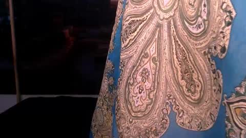 Chloe online show from October 7, 2025, 7:11 pm