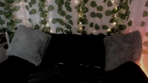Snapshot of chloe_petite2 chatting on April 23, 2026, 12:29 pm Chloe online show from April 23, 2026, 12:29 pm