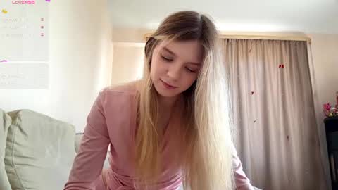 Snapshot of chloe_show chatting on July 18, 2026, 11:14 am hloe online show from July 18, 2026, 11:14 am