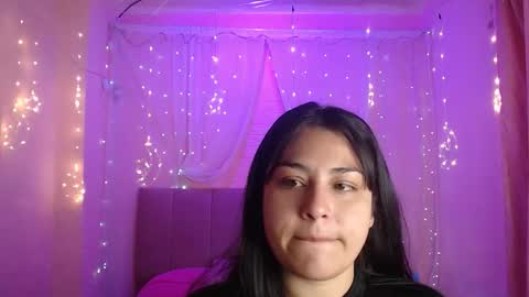 chloe_smith5 online show from October 6, 2025, 1:08 pm