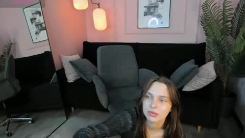 Snapshot of chloe_sunny chatting on May 22, 2026, 2:01 pm Chloe online show from May 22, 2026, 2:01 pm
