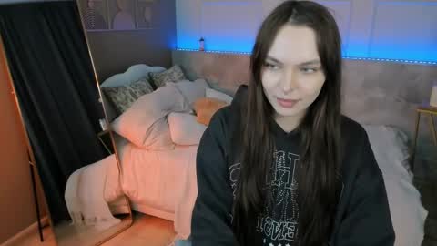 Snapshot of chloe_sunny chatting on May 29, 2026, 2:04 pm Chloe online show from May 29, 2026, 2:04 pm