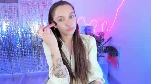 Snapshot of chloe_sunny chatting on June 26, 2026, 1:59 pm Chloe online show from June 26, 2026, 1:59 pm