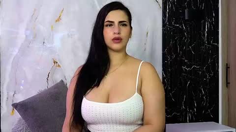 Snapshot of chloe_toms chatting on May 15, 2026, 10:11 am chloe online show from May 15, 2026, 10:11 am