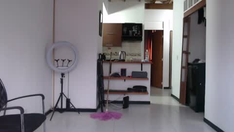 Snapshot of chloe_vahos chatting on June 23, 2026, 11:03 pm Chloe online show from June 23, 2026, 11:03 pm