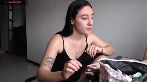 Snapshot of chloe_vahos chatting on August 6, 2026, 8:00 pm Chloe online show from August 6, 2026, 8:00 pm