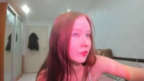 chloe wifey online show from November 4, 2025, 4:39 pm
