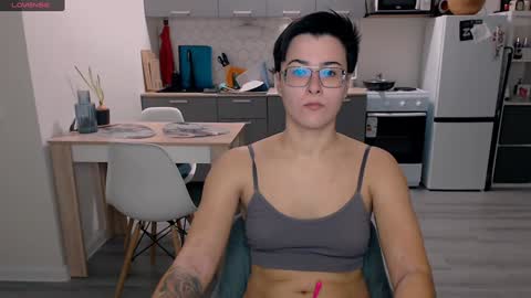 Eva and Sandra online show from December 1, 2024, 9:59 pm