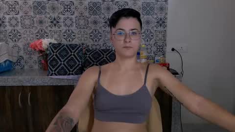 Eva and Sandra online show from February 21, 2025, 8:18 am