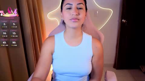 Snapshot of chloebum_ chatting on December 22, 2025, 11:07 am Chloe online show from December 22, 2025, 11:07 am