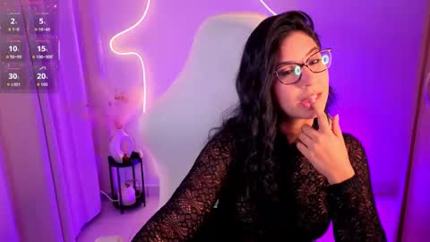 Chloe online show from March 20, 2026, 11:04 am